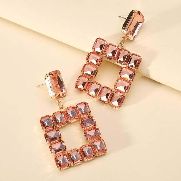 Light Pink Geometric Hoop Earrings - Picture 2 of 2